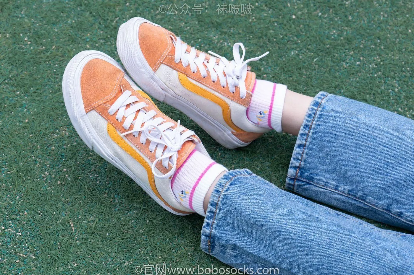 [BoBoSocks袜啵啵]NO.004 泡芙-vans帆布鞋、白棉袜、裸足 [127P]插图4